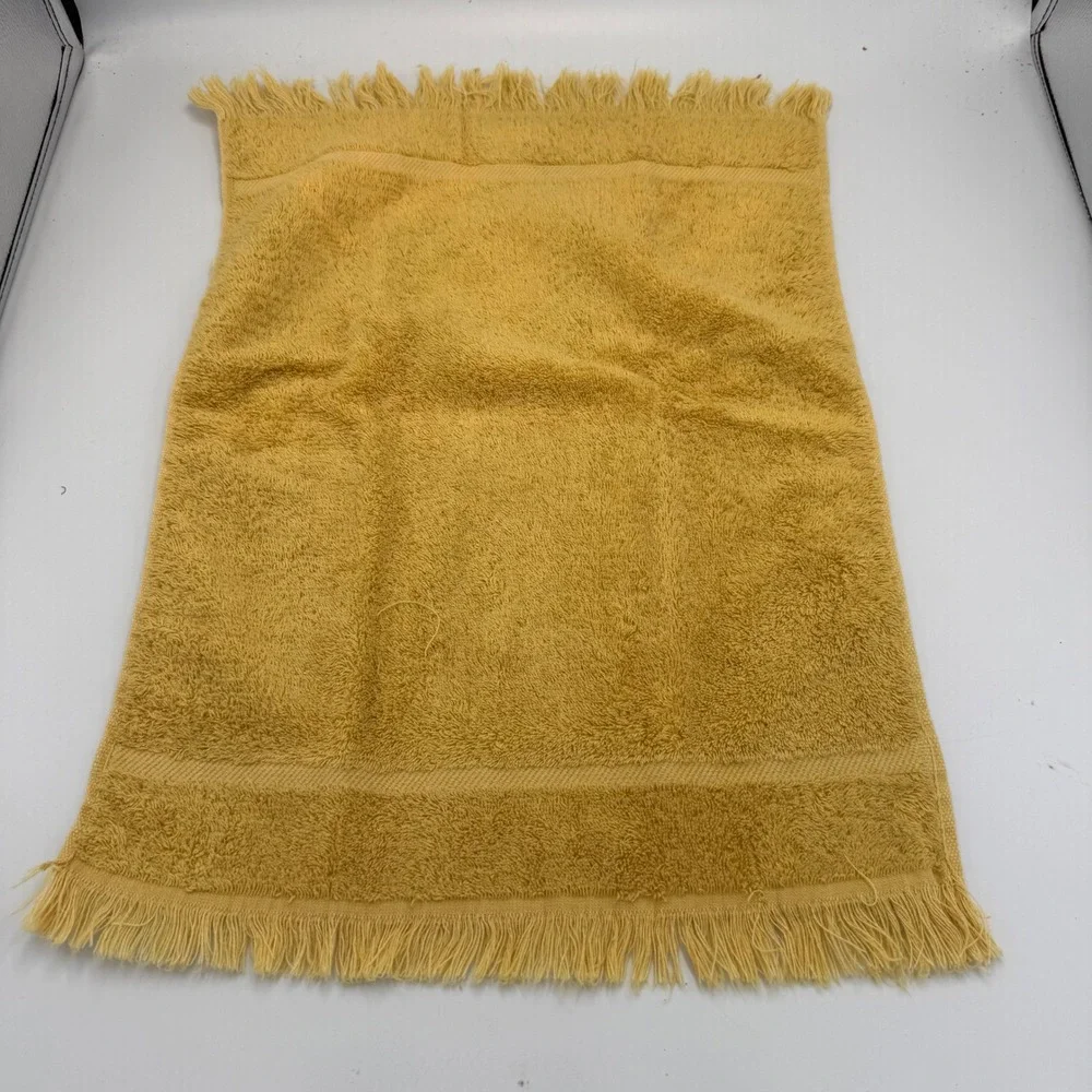 Vintage 70s Cannon Royal Family Mustard Yellow Hand Towels Fringed Set of 2 USA